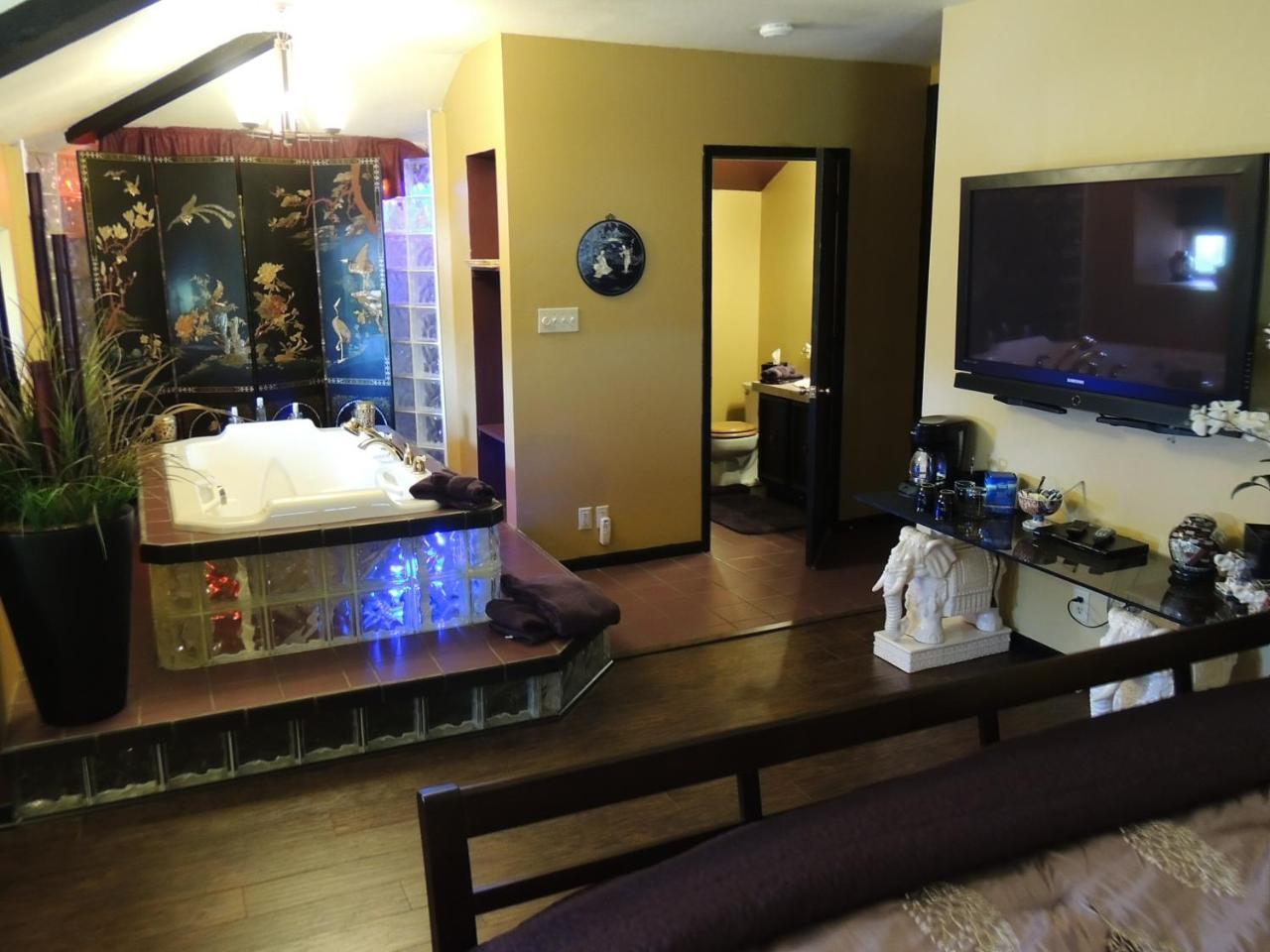 Lyons Twin Mansions Hotel Fort Scott Buitenkant foto