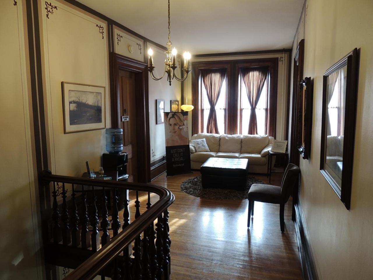 Lyons Twin Mansions Hotel Fort Scott Buitenkant foto
